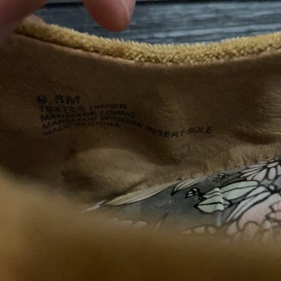 Gianni Bini velvet gold flat - Picture 3 of 4